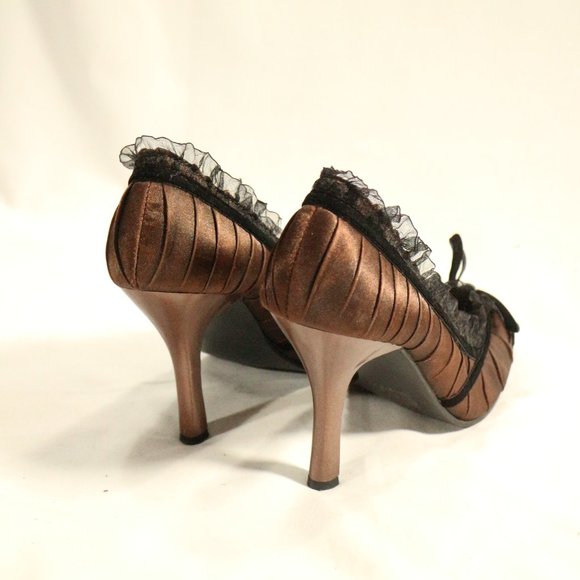 CHARLOTTE RUSSE Copper Lacy Lining Bow Front Heels Size 7 US Wmn - Picture 7 of 10